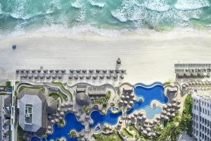 Luxury holiday in Cancun, Mexico: JW Marriott Cancun Resort & Spa